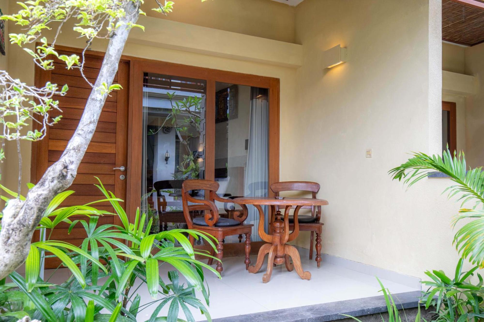 Donahome Sanur Rum bild